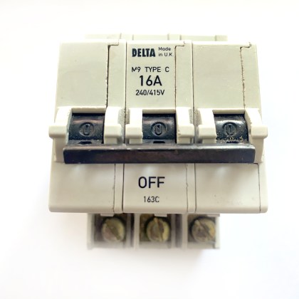 Delta 163C M9 C16 16A 16 Amp 3 Pole Phase MCB Circuit Breaker Type C